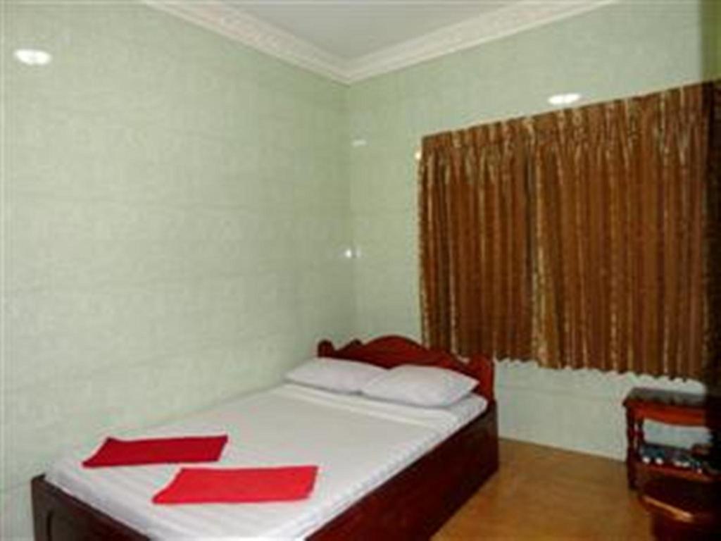Lucky 1 Guesthouse Phnom Penh Exterior photo